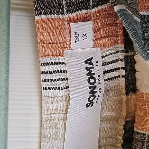 Sonoma Elastic Waist Pull On Vertical Striped Shorts Size 1X EUC - Picture 5 of 7